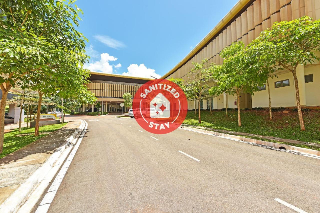 Capital O 90614 Cvia Ummul Hotel Padang Besar Exteriör bild