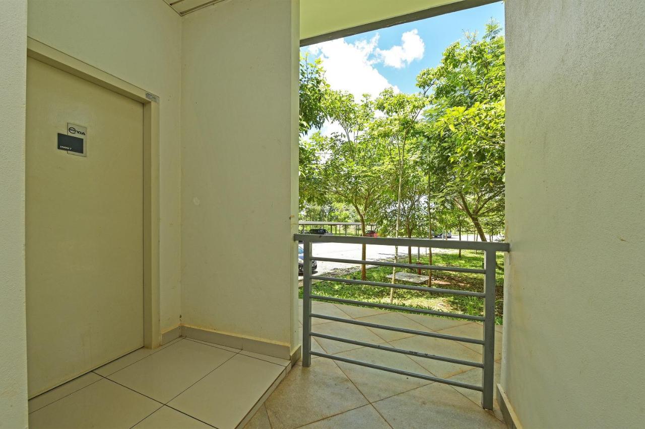 Capital O 90614 Cvia Ummul Hotel Padang Besar Exteriör bild